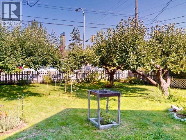 4653 Joyce Ave Property Photo 14