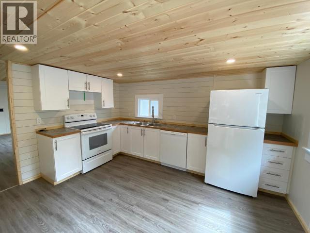 27-6263 Lund Property Photo 2