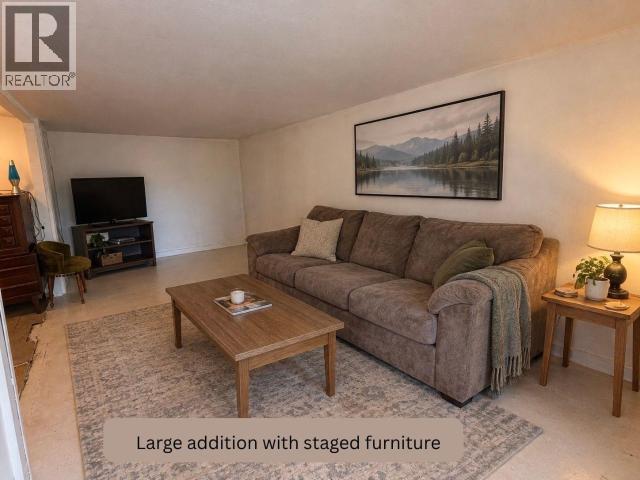 27-6263 Lund Property Photo 17
