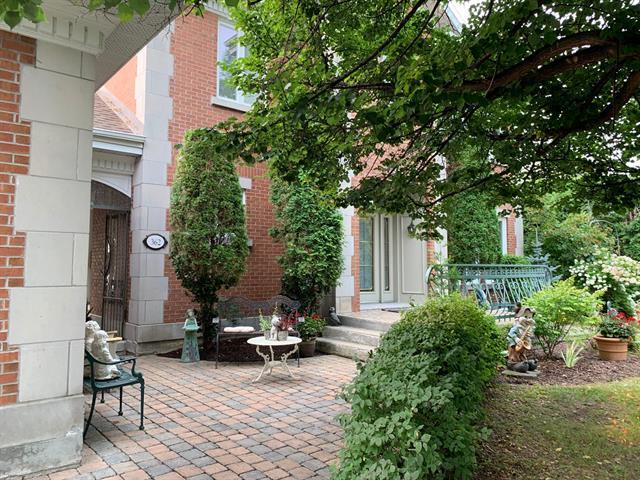 362 Rue Léger Property Photo 10