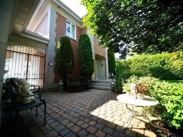 362 Rue Léger Property Photo 11
