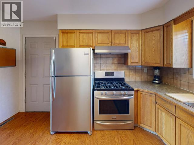 3763 Selkirk Ave Property Photo 7