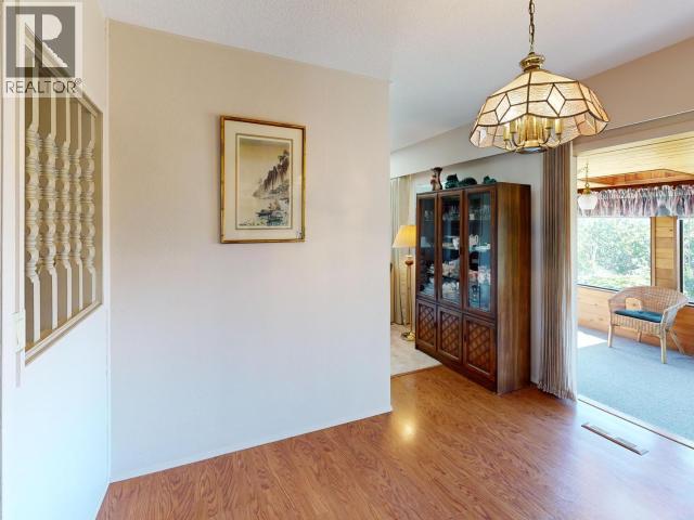 3763 Selkirk Ave Property Photo 15