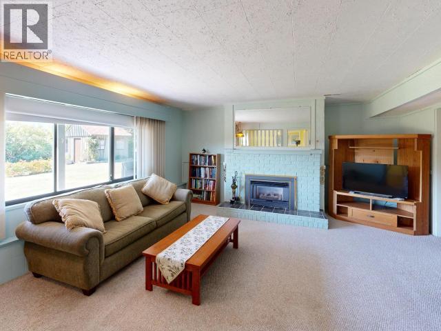 3763 Selkirk Ave Property Photo 25