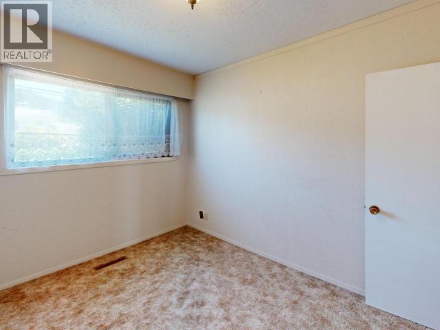 3763 Selkirk Ave Property Photo 31
