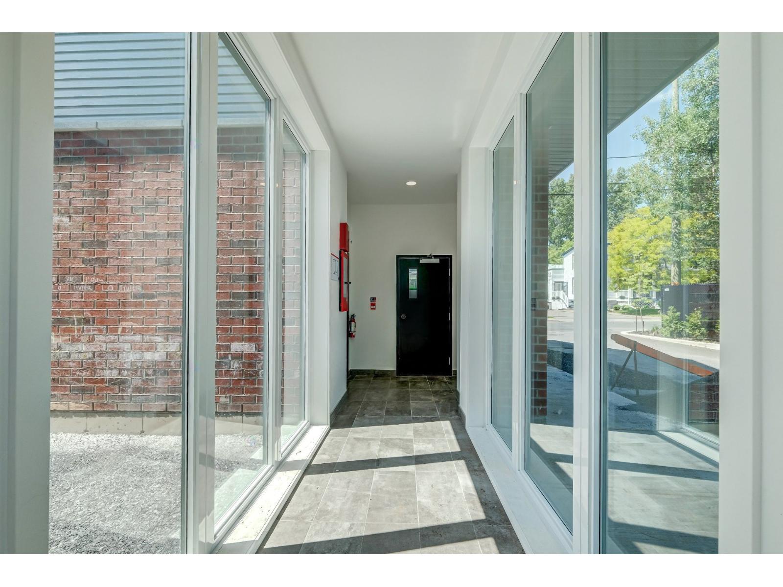 3035 Route Édouard-vii, #101 Property Photo 3