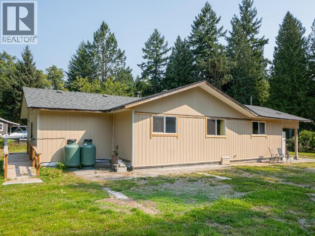 7349 Wilde Road Property Photo 3
