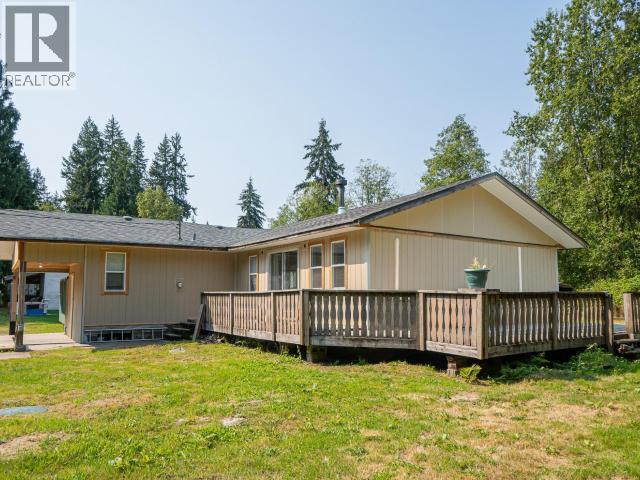 7349 Wilde Road Property Photo 4