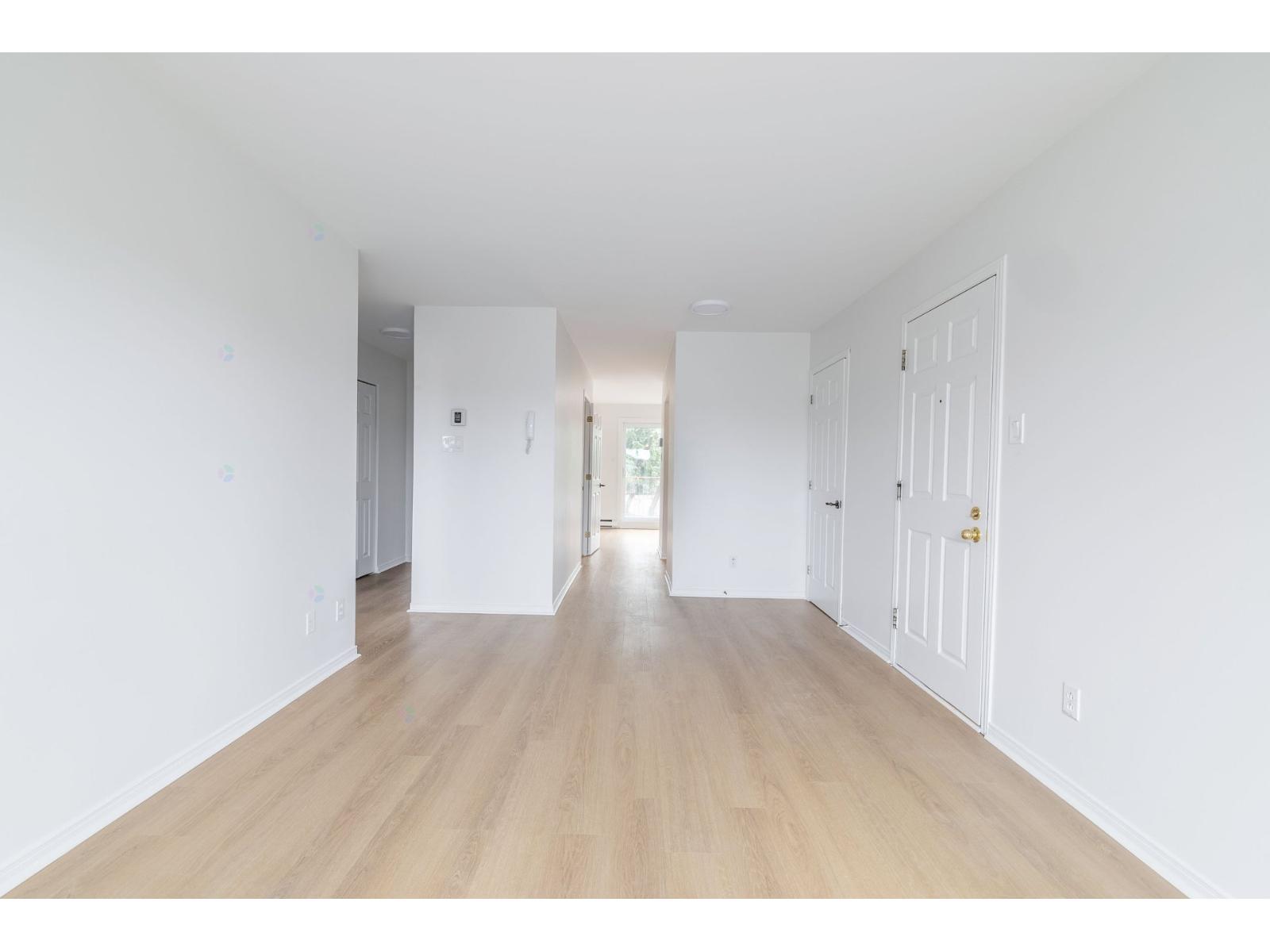 31 Rue Savaria, #5 Property Photo 4