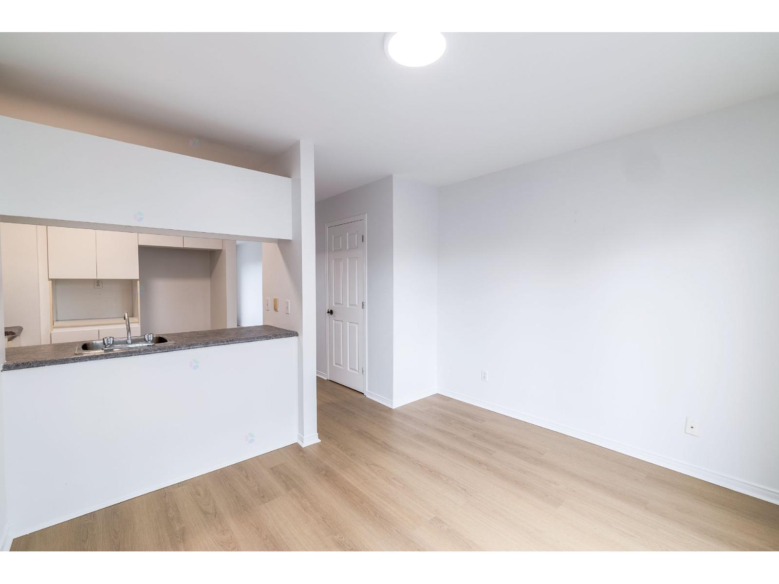 31 Rue Savaria, #5 Property Photo 11