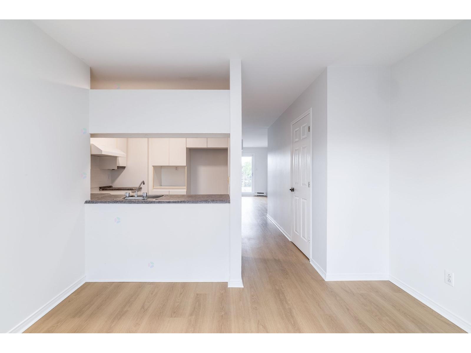 31 Rue Savaria, #5 Property Photo 12