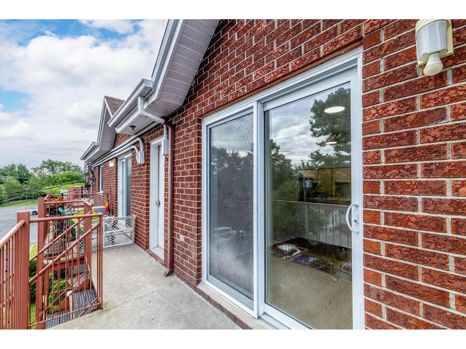 31 Rue Savaria, #5 Property Photo 35