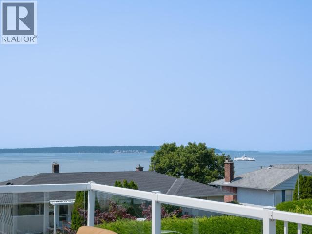 3848 Gordon Ave Property Photo 17