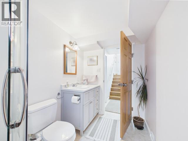 3848 Gordon Ave Property Photo 41
