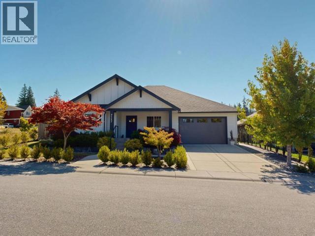 7117 Edgehill Crescent Property Photo 2