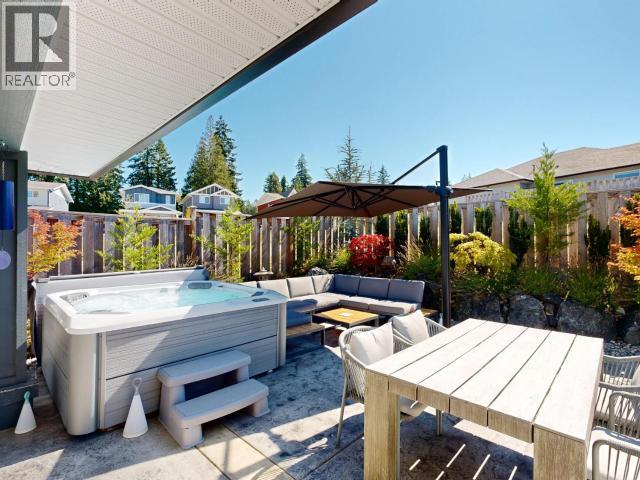 7117 Edgehill Crescent Property Photo 10