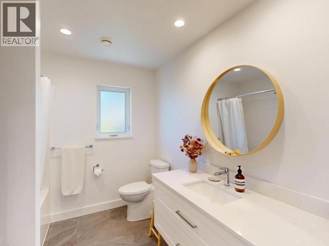 7117 Edgehill Crescent Property Photo 22