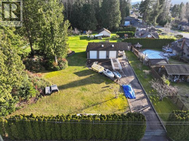 3700 Mackenzie Ave Property Photo 3
