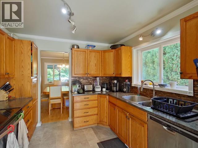 4865 Harvie Ave Property Photo 9