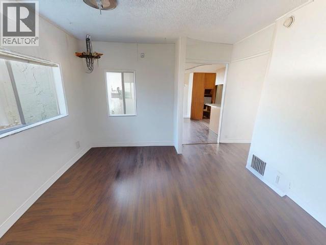 4474 Joyce Ave Property Photo 8