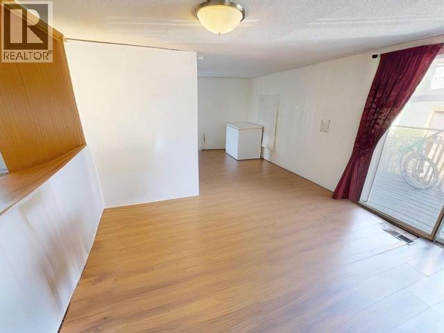 4474 Joyce Ave Property Photo 9