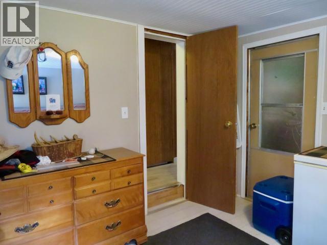 16-6263 Lund Property Photo 8