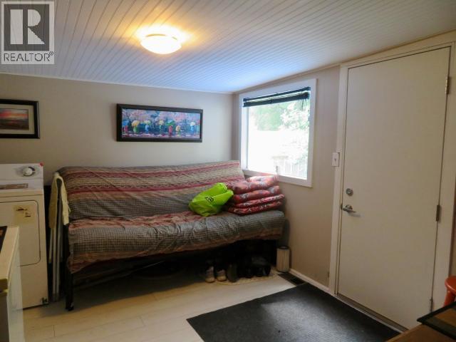 16-6263 Lund Property Photo 9
