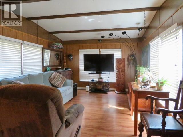 16-6263 Lund Property Photo 17