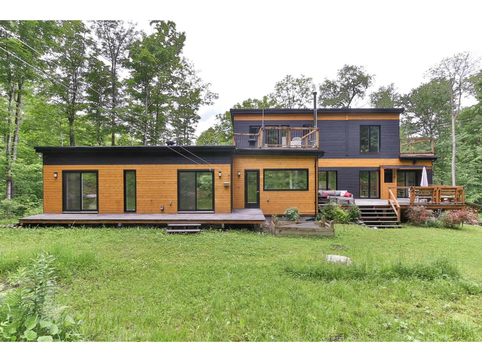 945 Ch. Parmenter Property Photo 25