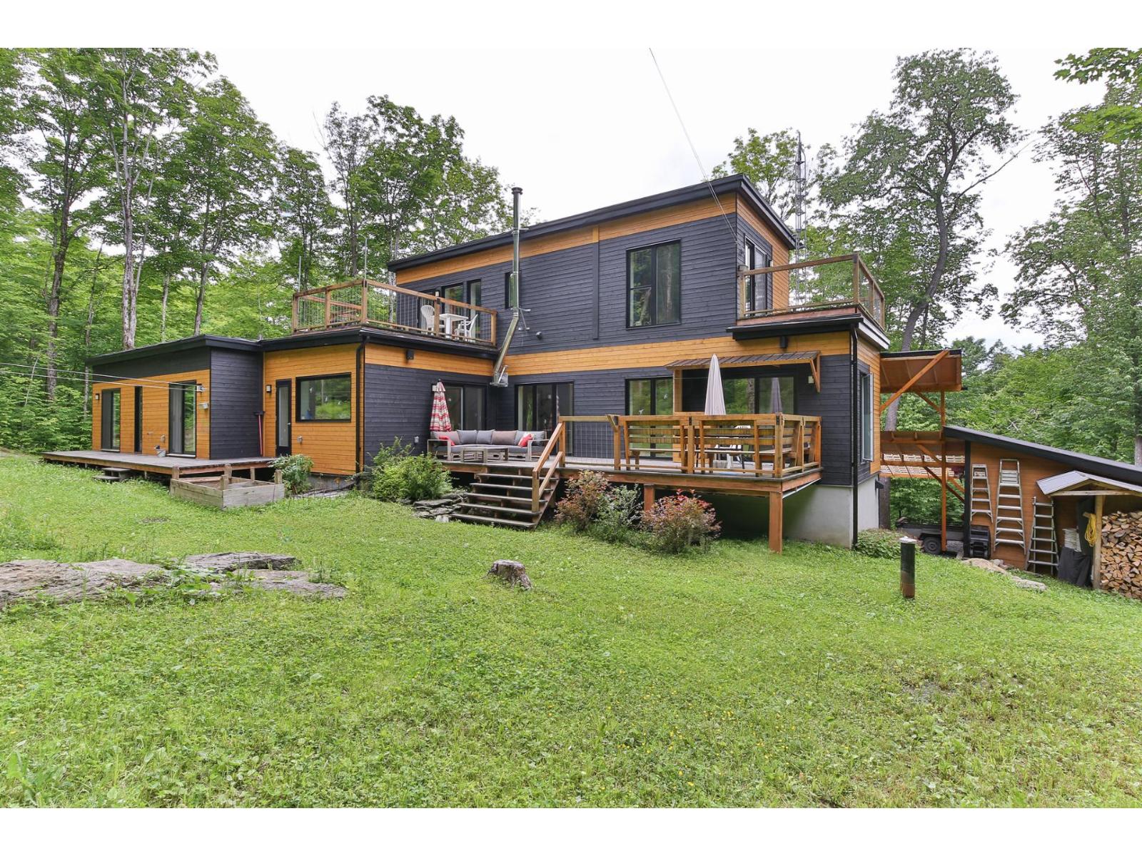 945 Ch. Parmenter Property Photo 26