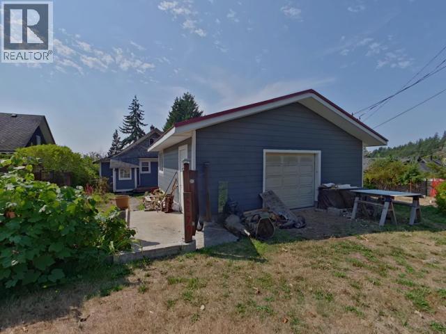 6279 Sycamore Street Property Photo 8