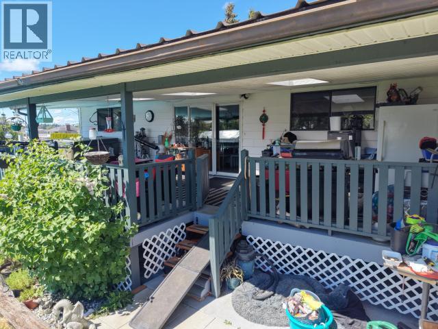 6060 Lois Street Property Photo 4