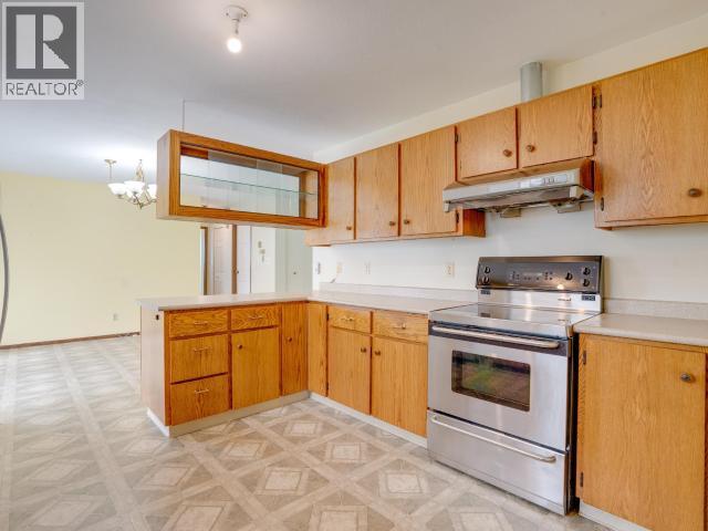 6060 Lois Street Property Photo 11