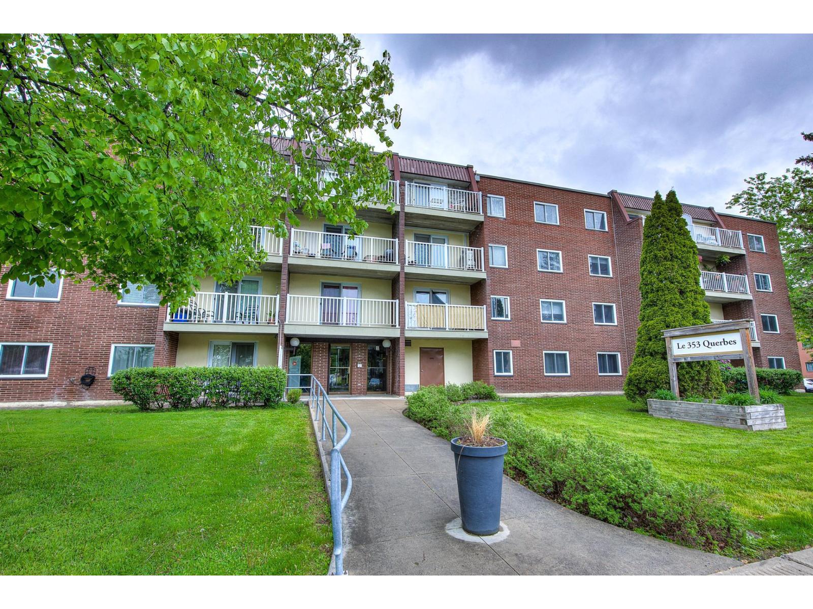 353 Rue Querbes, #307