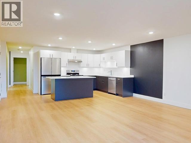 B2-6900 Burnaby Street Property Photo 1