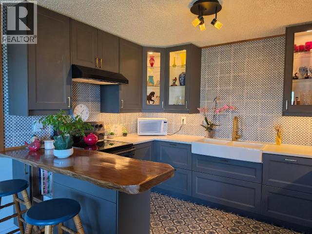 6-4420 Quebec Ave Property Photo 1