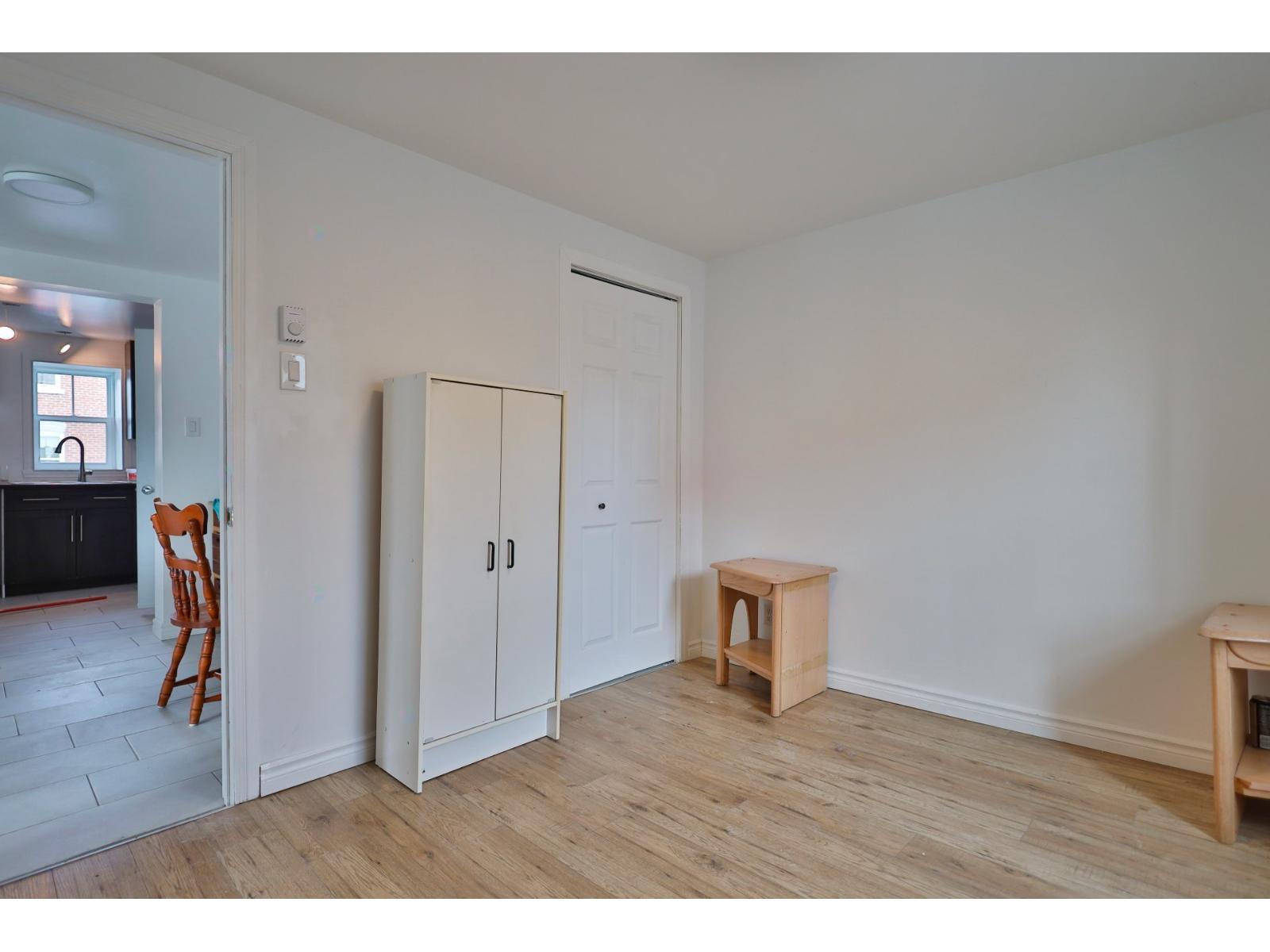 150-154 Rue Bonsecours Property Photo 8