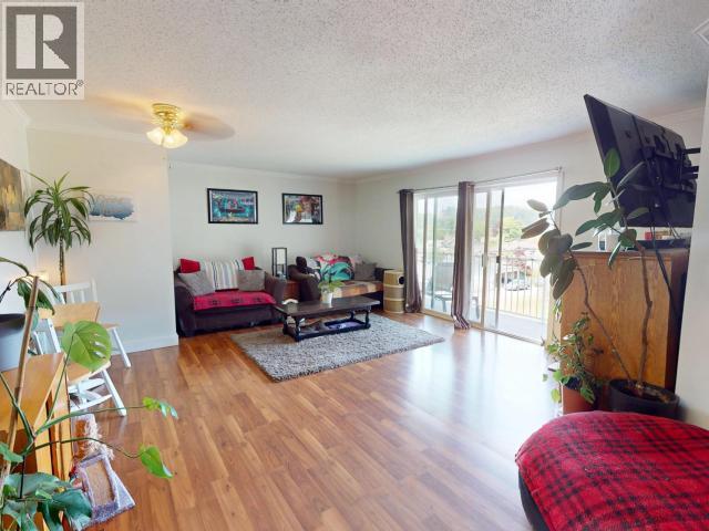 307-5700 Willow Ave Property Photo 8