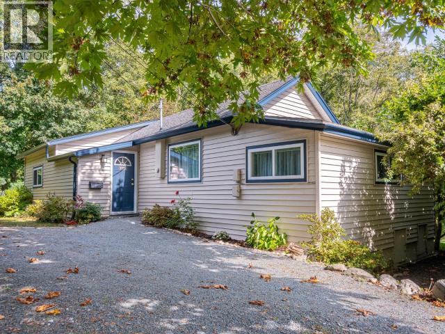 5776 Hatfield Place Property Photo 4