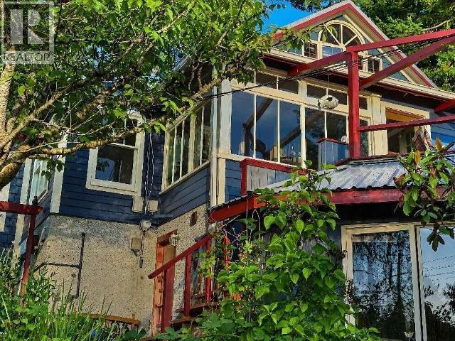 4598 Marine Ave Property Photo 9