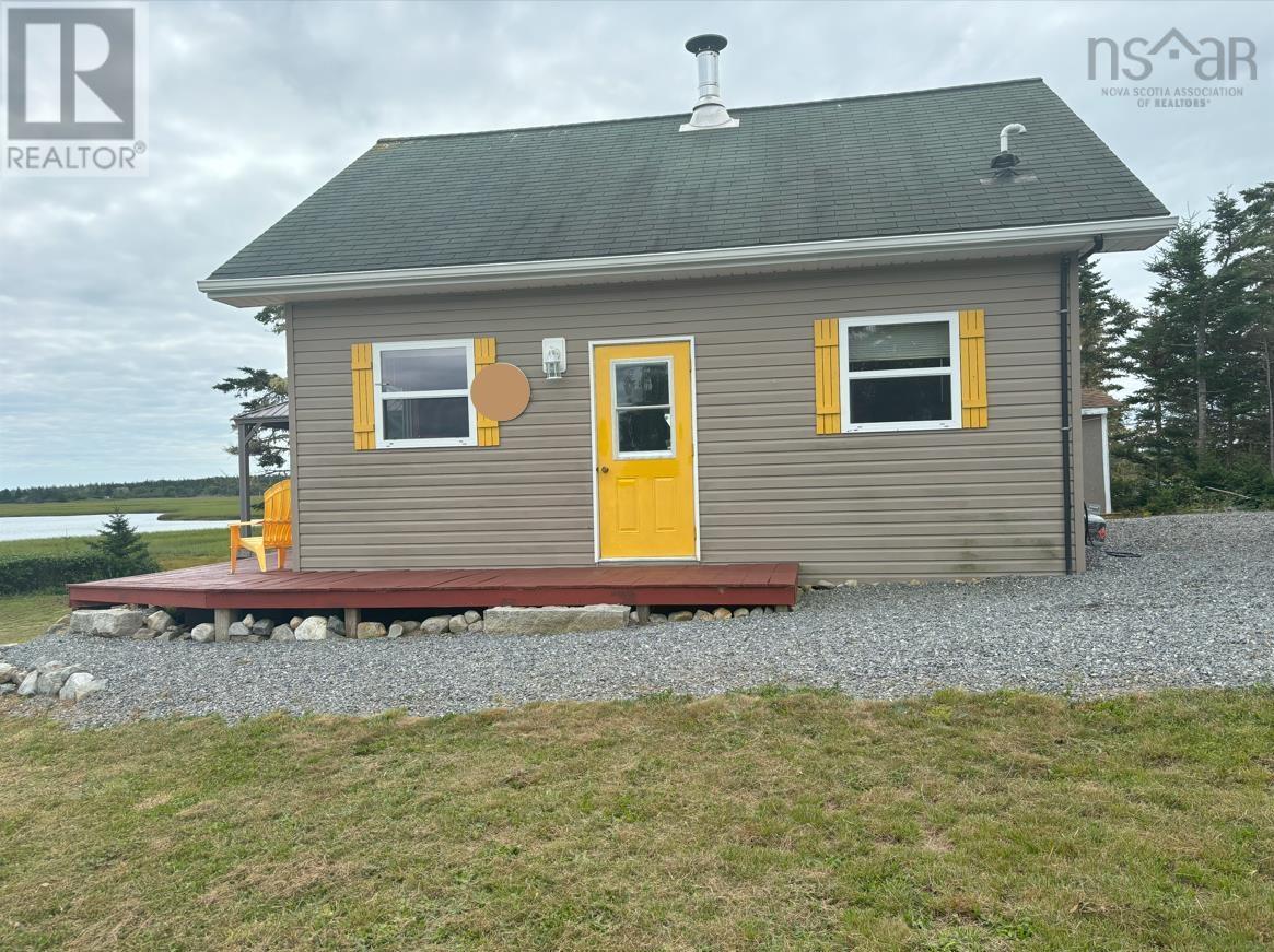 1421 Port Latour Road Property Photo 1