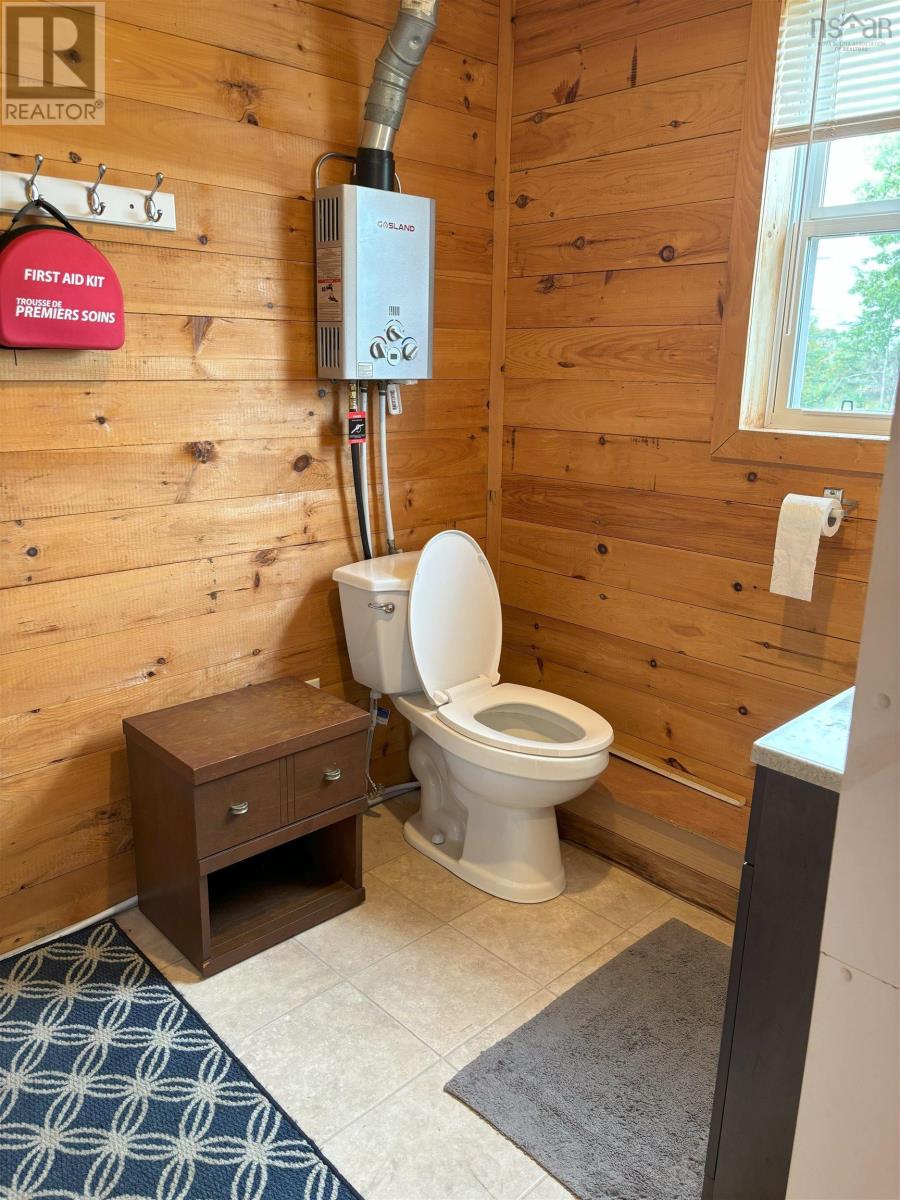 1421 Port Latour Road Property Photo 9