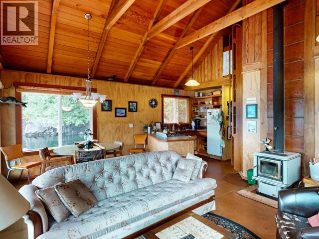 12801 Powell Lake Property Photo 3