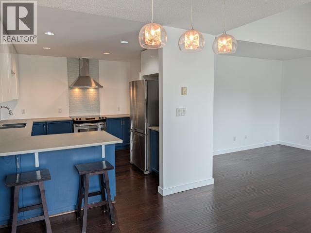 305-4580 JOYCE AVE