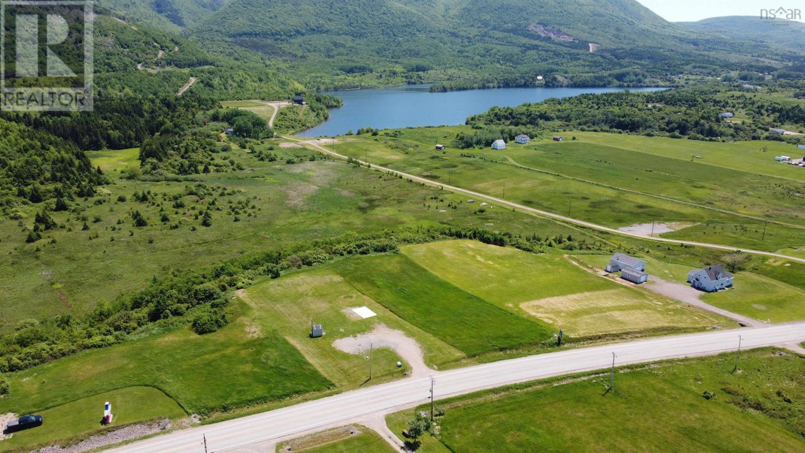 13762 Cabot Trail Property Photo 20
