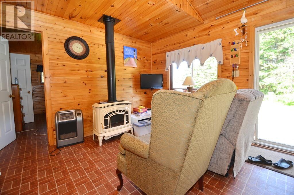732 Lower Darnley Road Property Photo 4