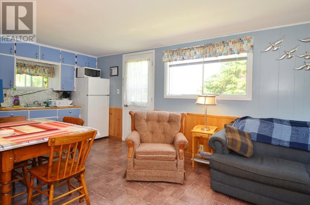 732 Lower Darnley Road Property Photo 18