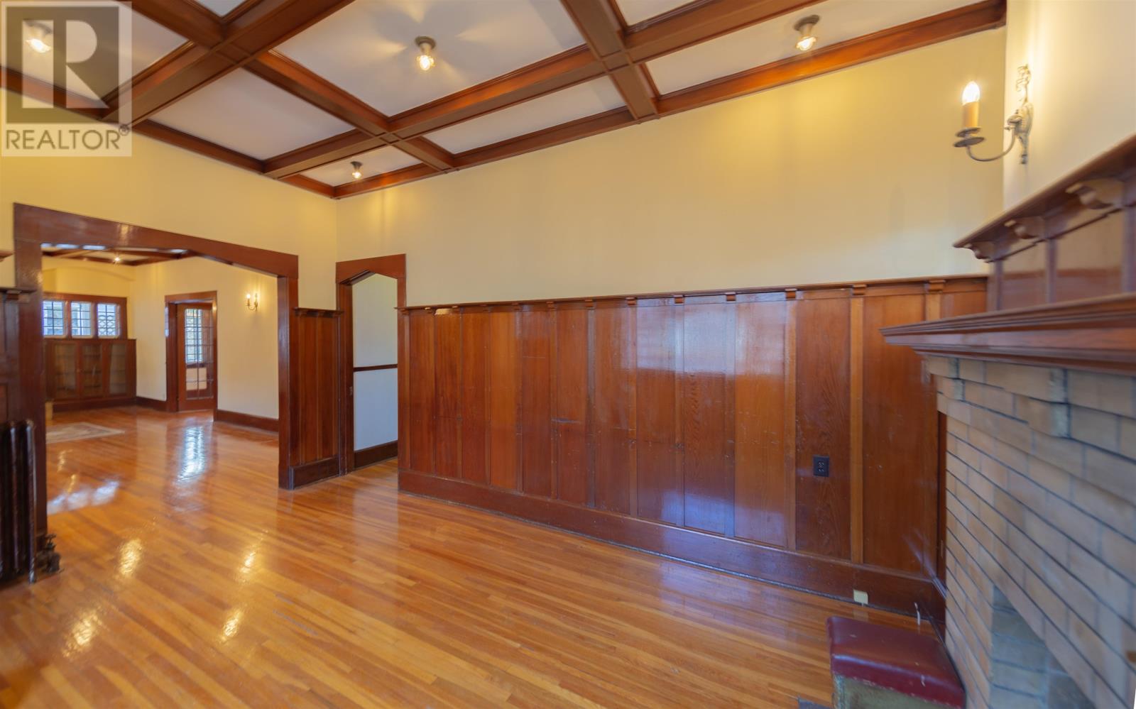 101 Upper Prince Street Property Photo 4