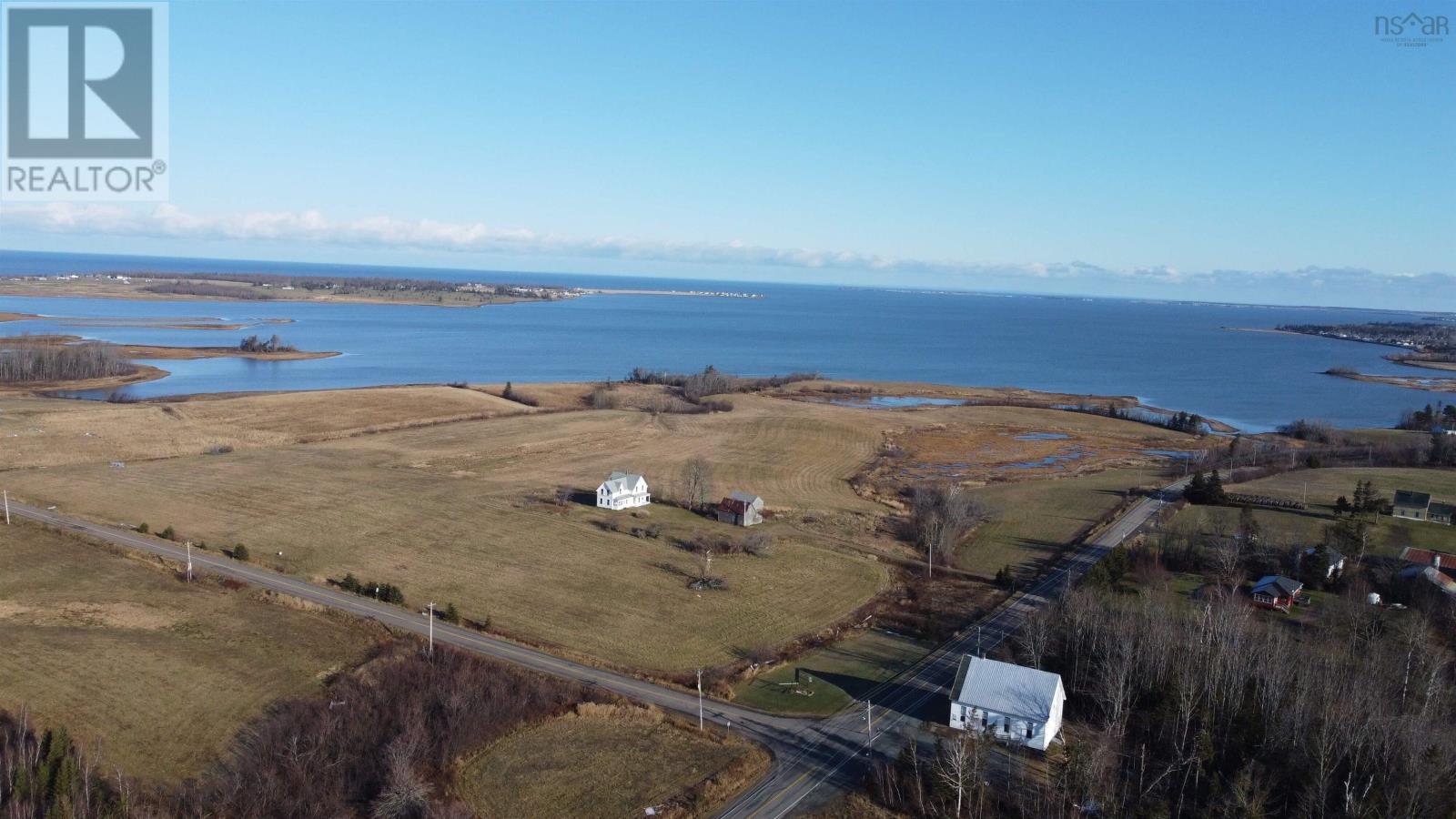 40+ Acres 6 Highway Property Photo 2