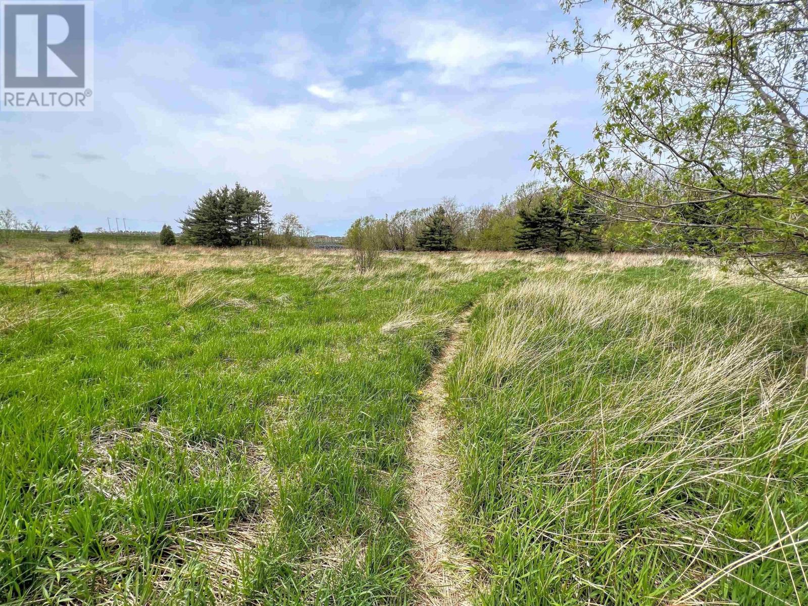 5161 East River Road Property Photo 15